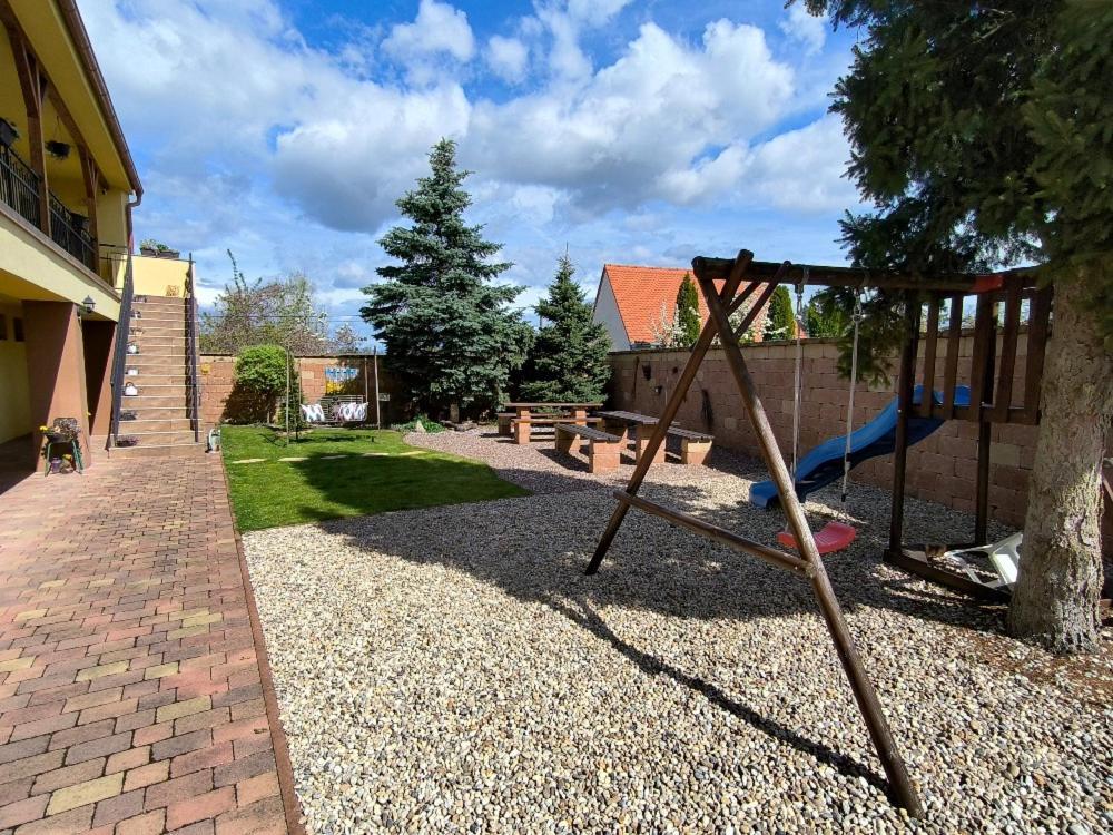 Ubytovani U Janca Lednice Exterior photo